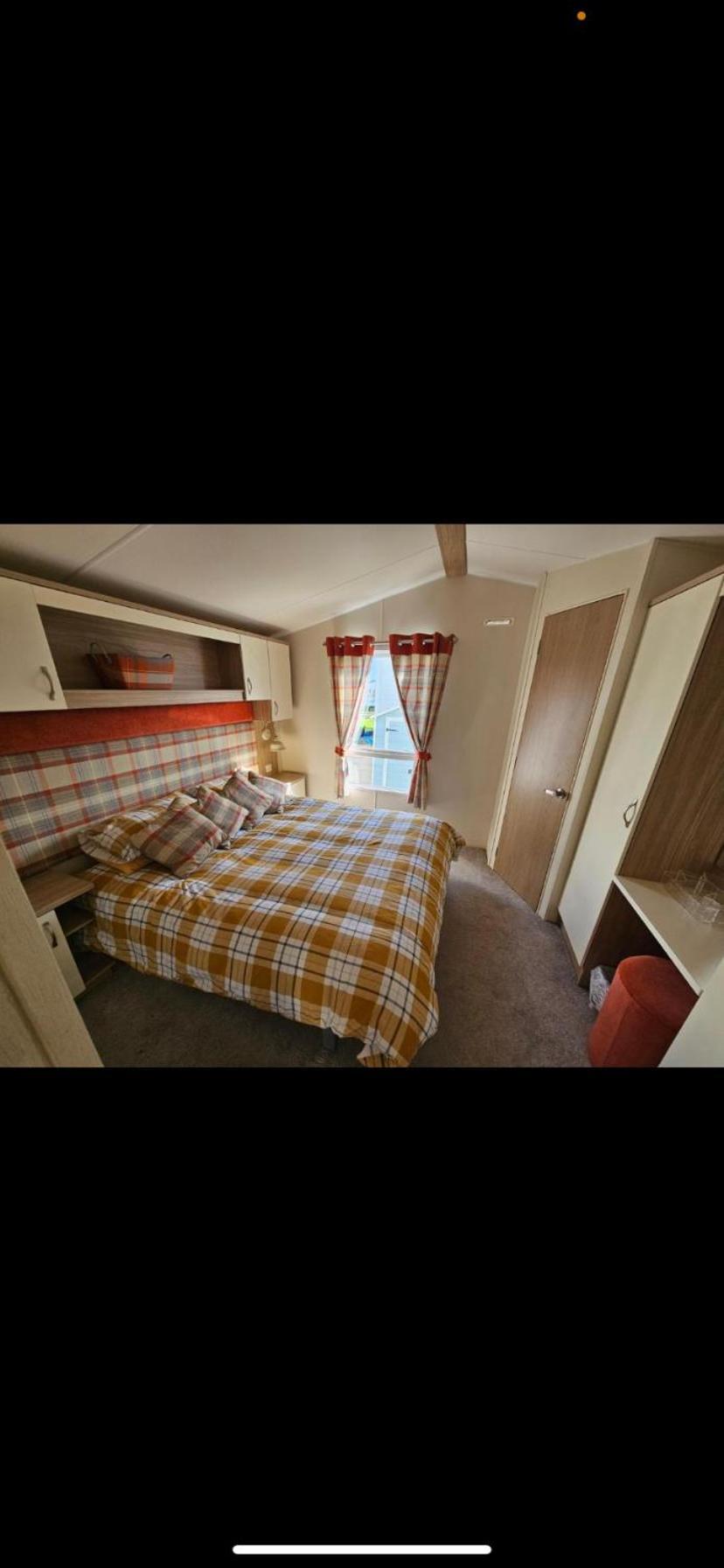Aparthotel Caravan Chestnut Meliden Exteriér fotografie