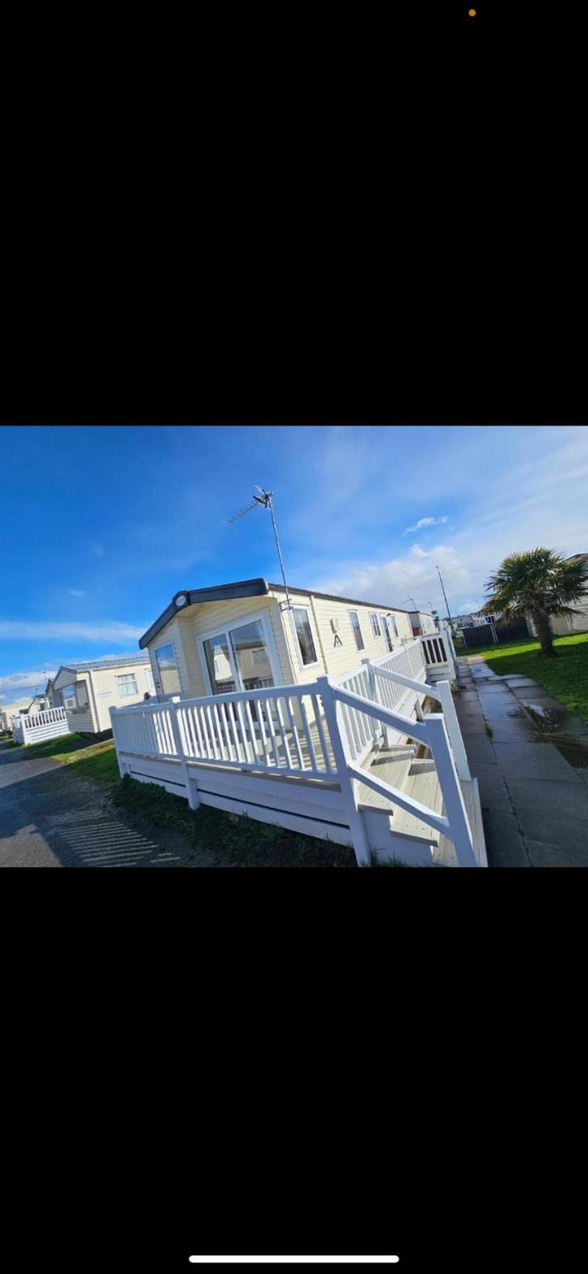Aparthotel Caravan Chestnut Meliden Exteriér fotografie